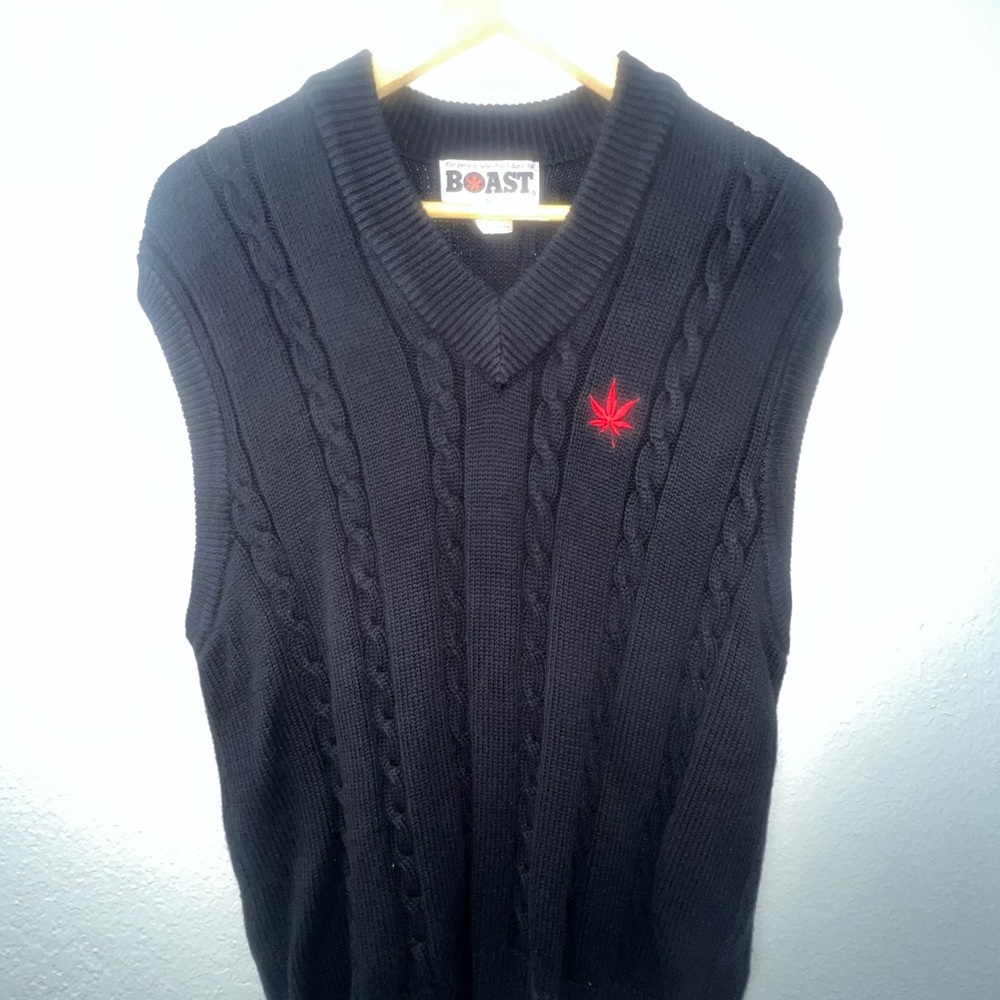 Boast Men's Black Cable Knit V-Neck Sweater Vest
